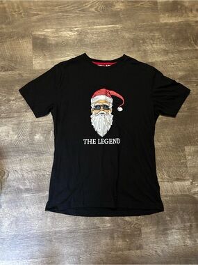 Denim & Flower Black Graphic Santa Tee with Red Hat